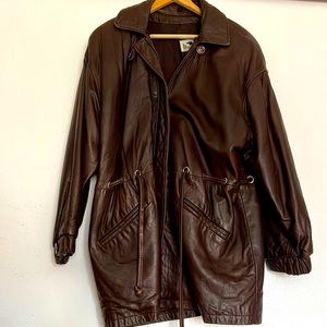 Woman vintage leather coat size m by Damselle